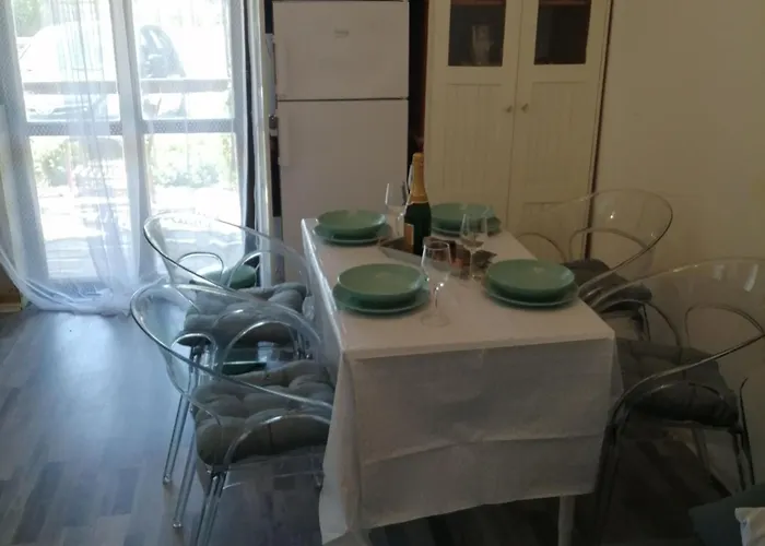 One Bedroom With Terrace Daire *